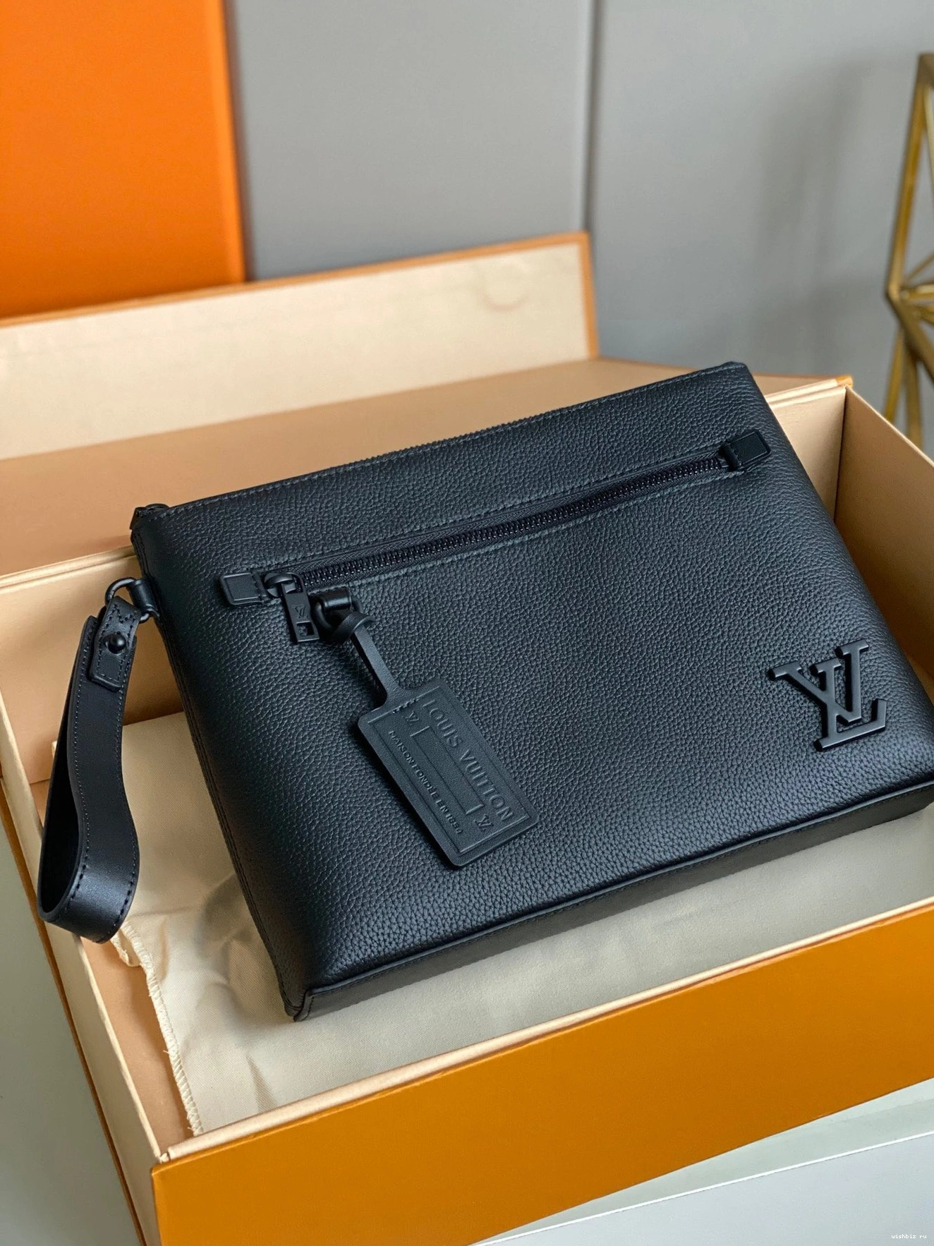 WIS LOUIS IPAD POUCH VUITTON 0818
